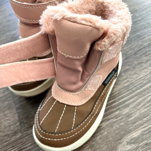 H&M Easy On Waterproof high tops Size 7.5 - Picture 5 of 12